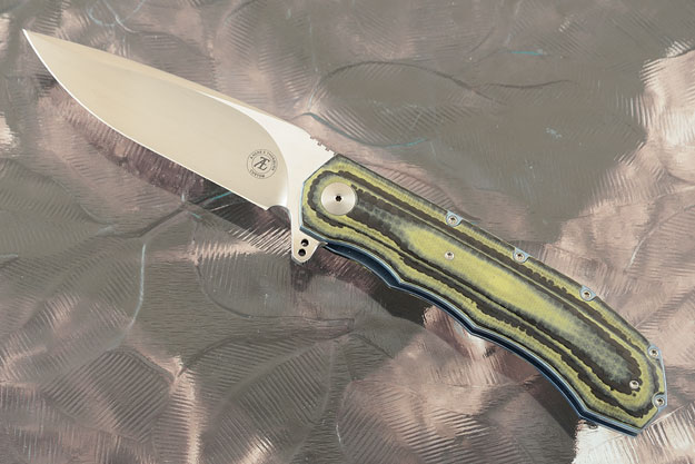 L51 Compact Flipper with 3D Carbon Fiber and Yellow G-10 (Ceramic IKBS)